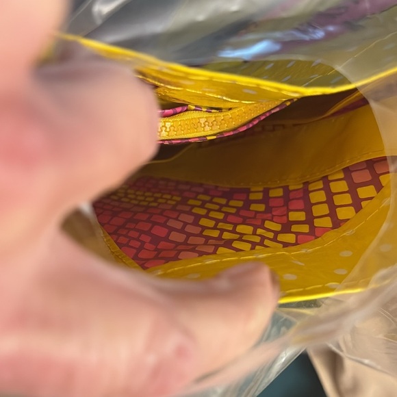 NEW-collectors Marilyn Monroe Designer  
Shopping tote w/t Snap on wallet inside - Picture 11 of 15